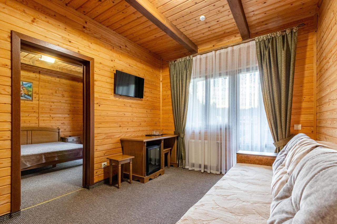 Arnika Hotel Bukovel Exterior photo