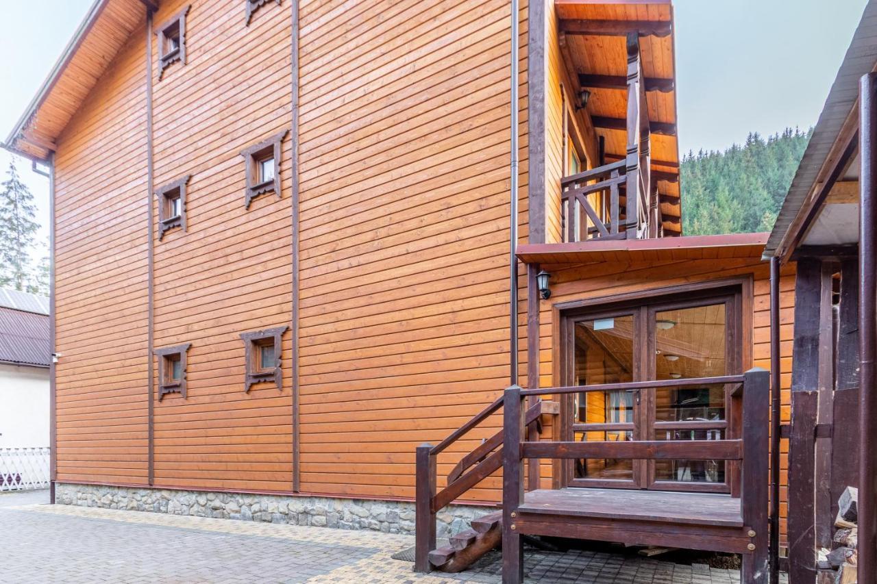 Arnika Hotel Bukovel Exterior photo