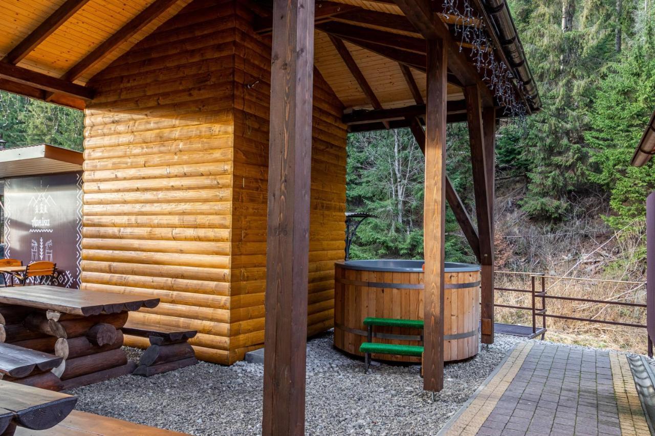 Arnika Hotel Bukovel Exterior photo