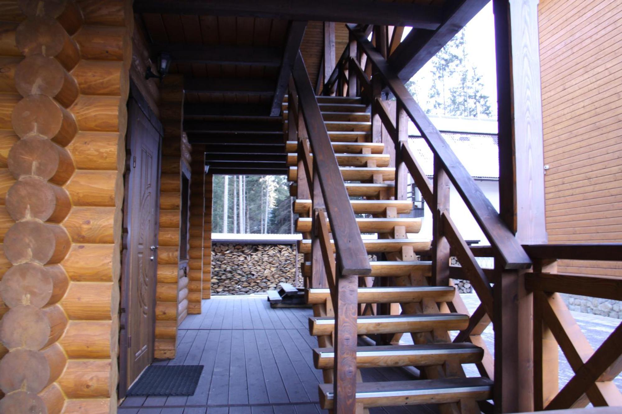 Arnika Hotel Bukovel Exterior photo
