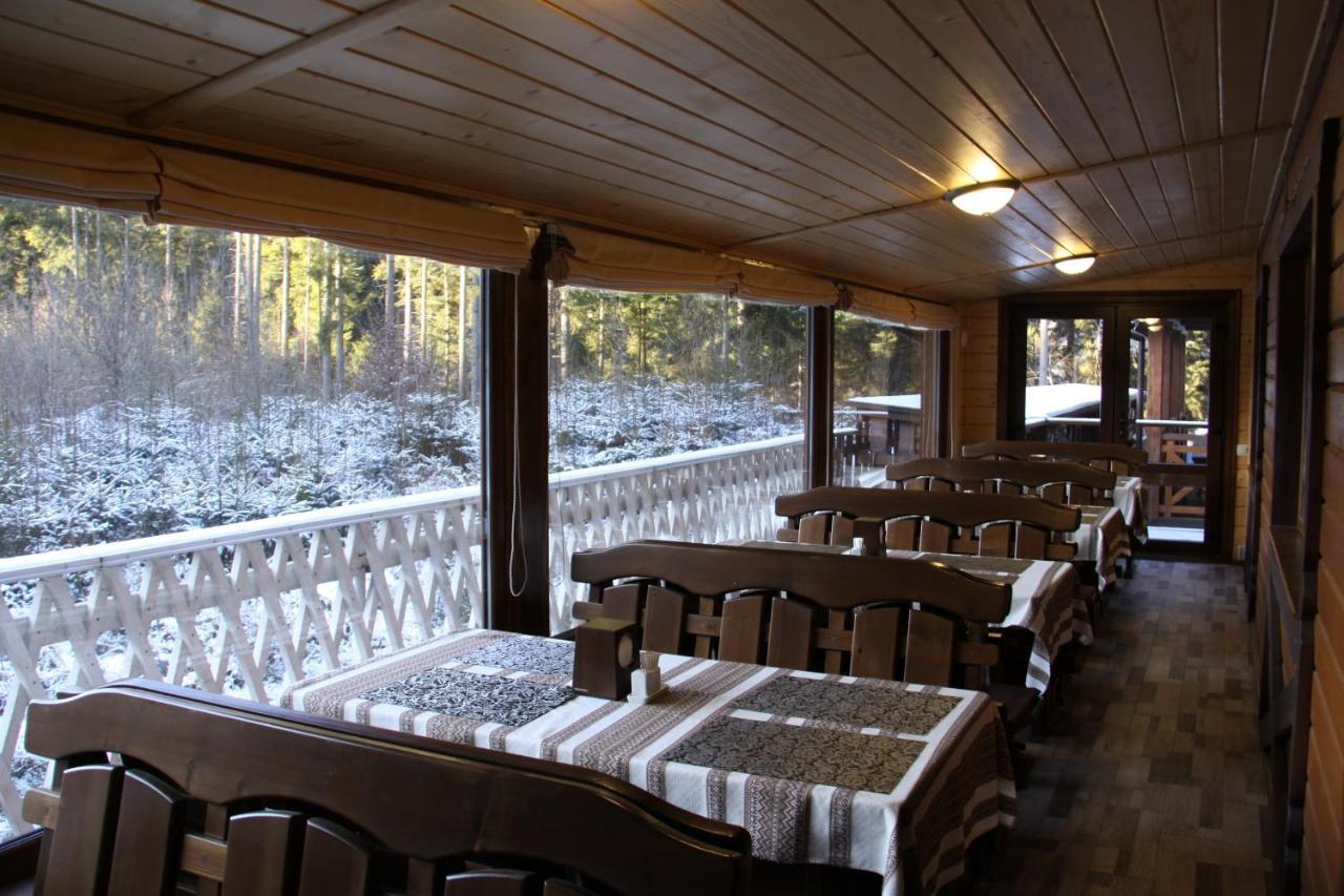 Arnika Hotel Bukovel Exterior photo
