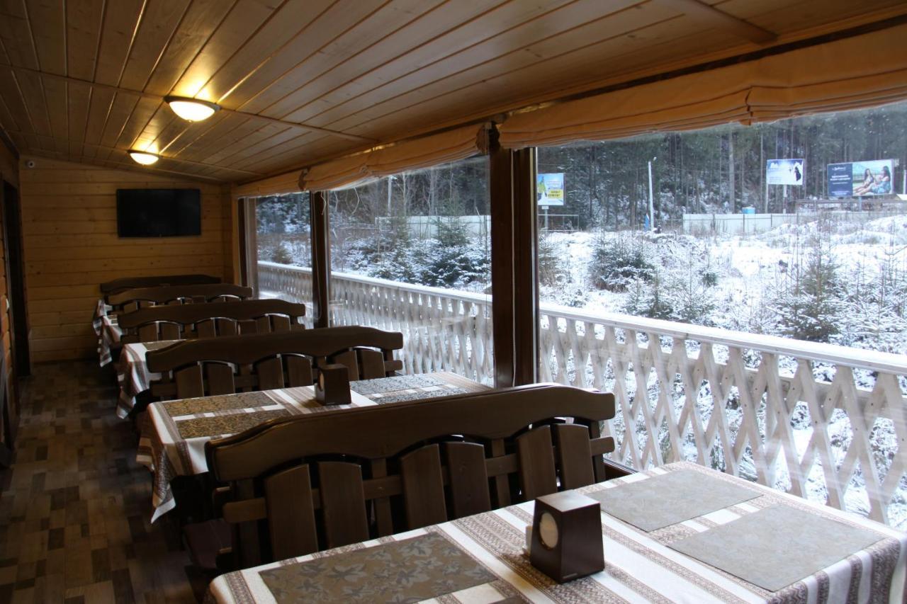 Arnika Hotel Bukovel Exterior photo
