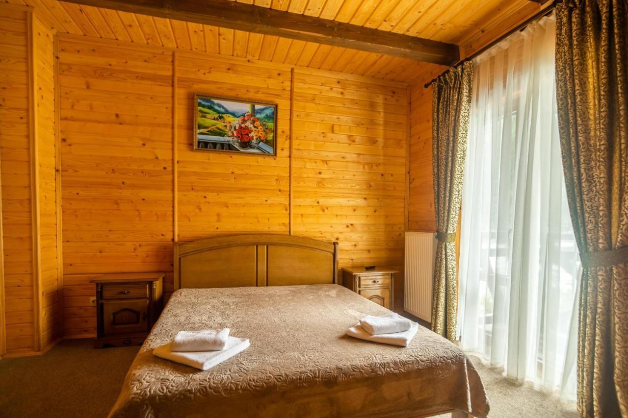 Arnika Hotel Bukovel Exterior photo