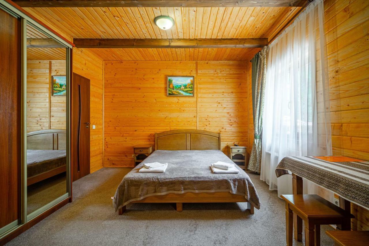 Arnika Hotel Bukovel Exterior photo